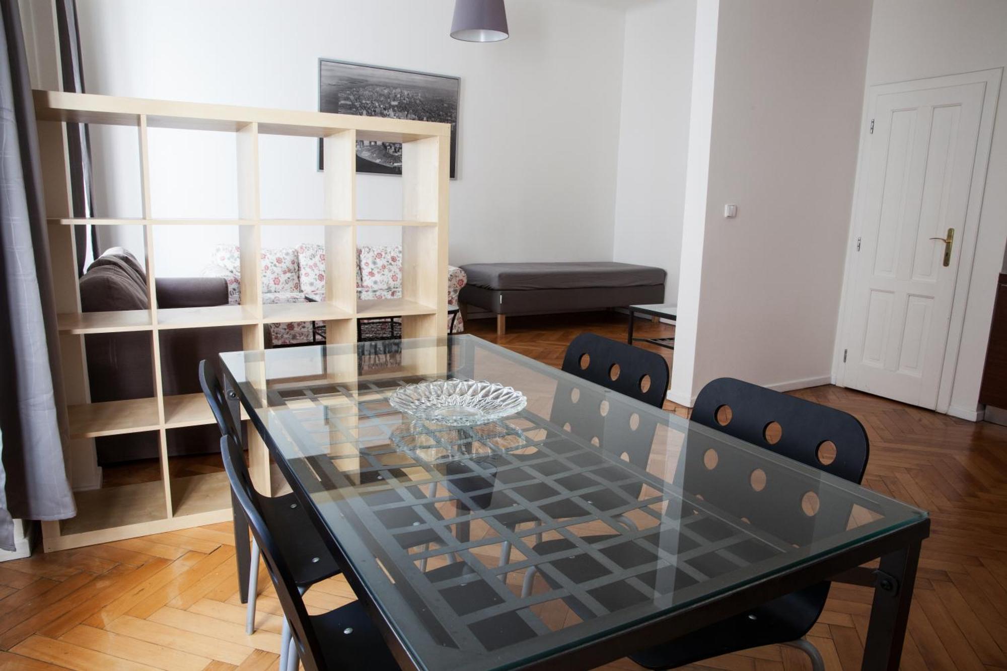 Spacious 2 Bedroom With Terrace Prague