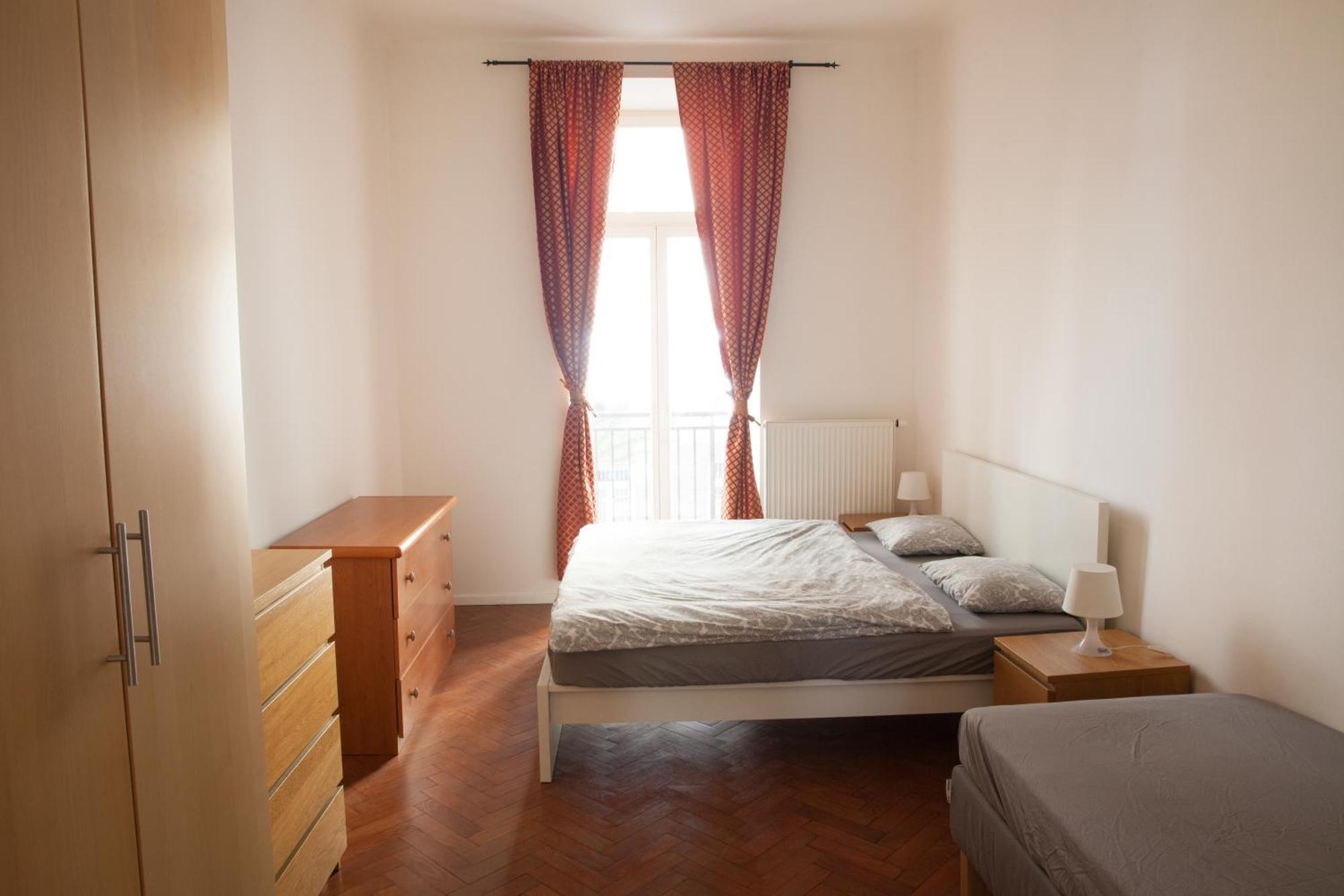 Spacious 2 Bedroom With Terrace Apartment Prague