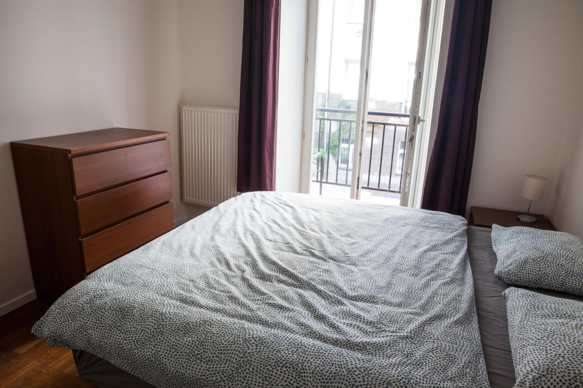 Spacious 2 Bedroom With Terrace Apartment Prague
